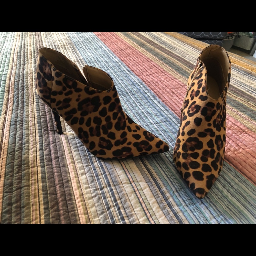 Brand new never worn Journee Collection leopard booties